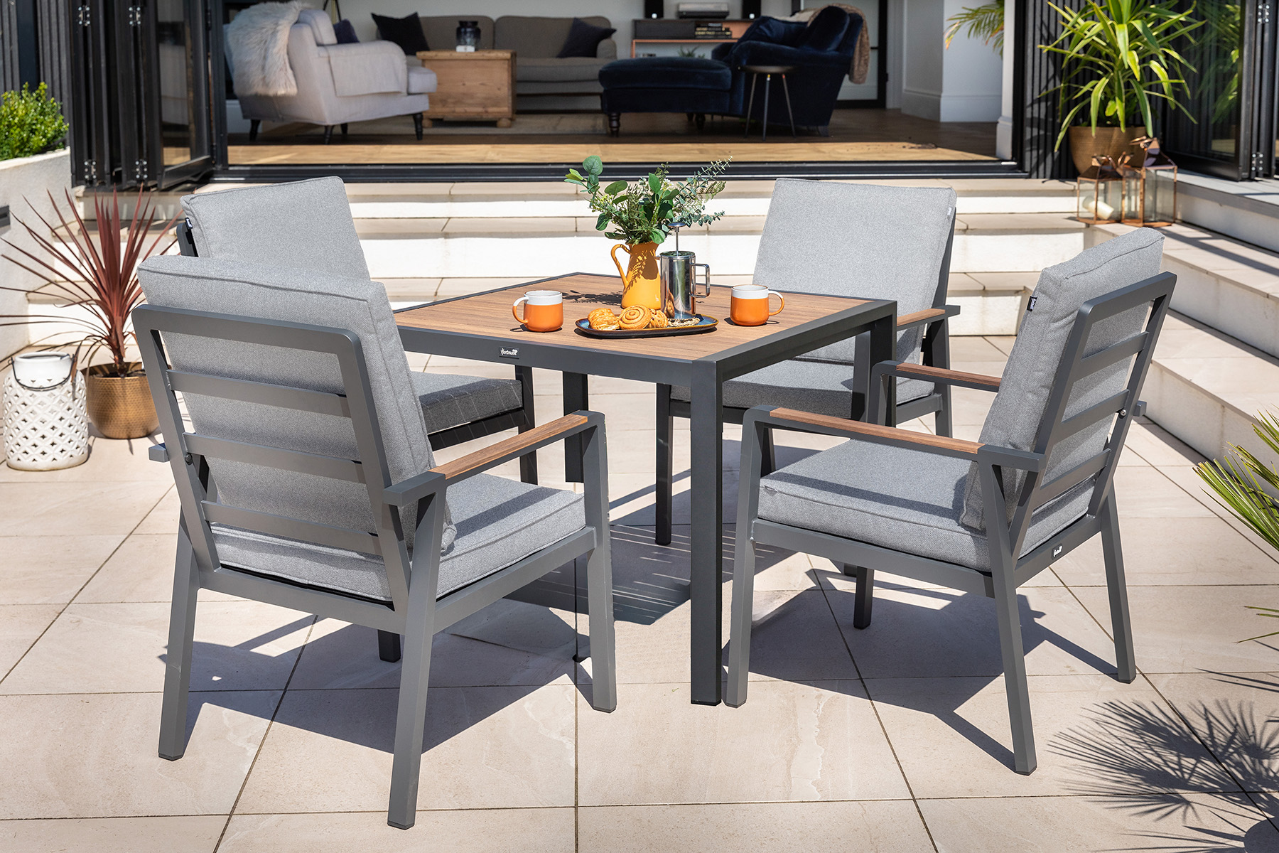Sonas 4 Seat Dining Set